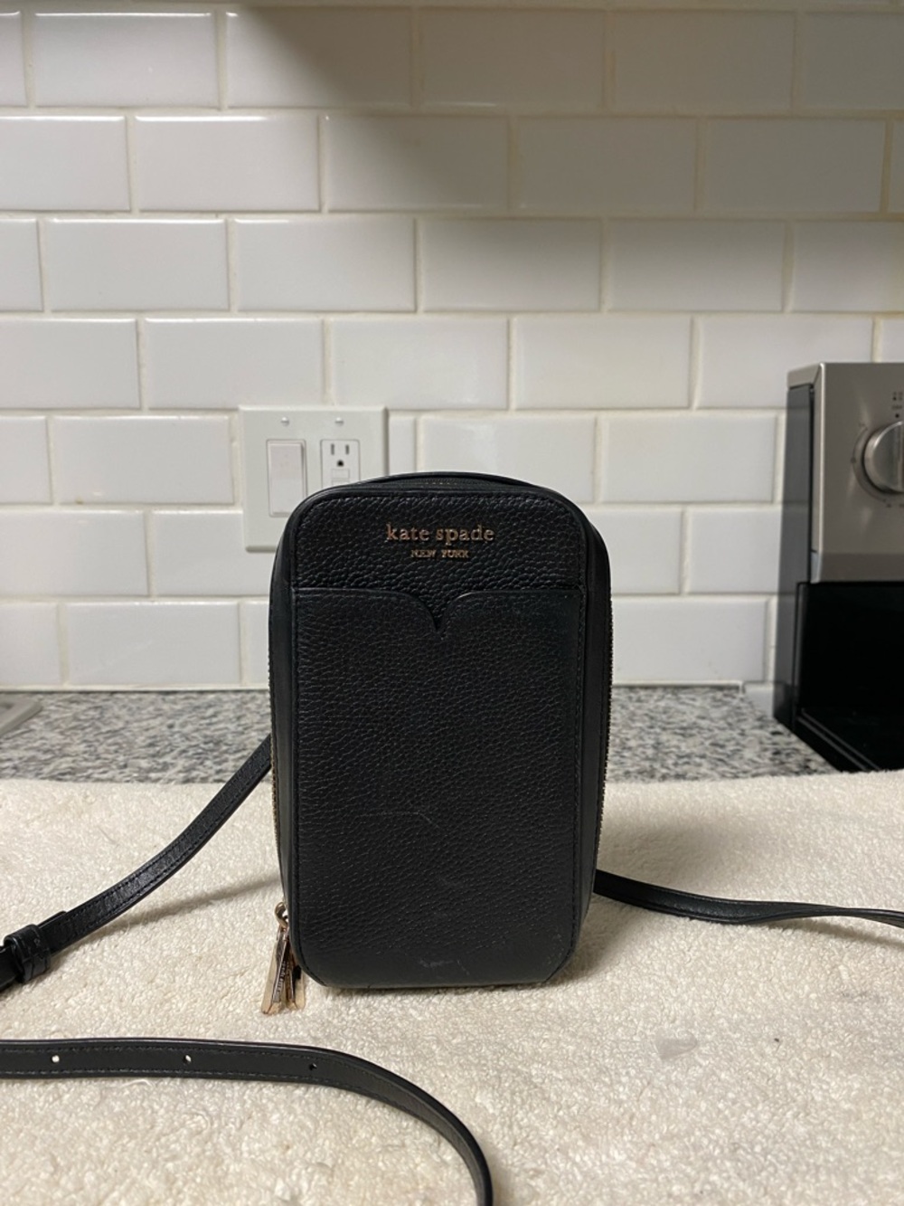 kate spade black pebbled leather crossbody bag
